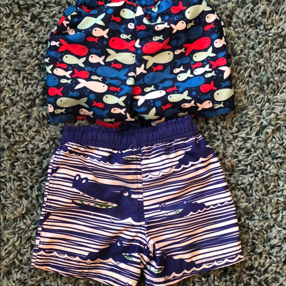 Swim trunks bundle - Picture 4 of 4